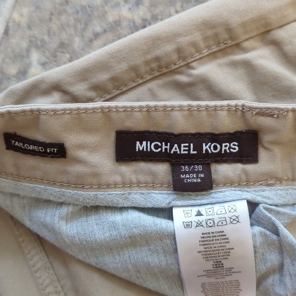 Cargos - Picture 5 of 5